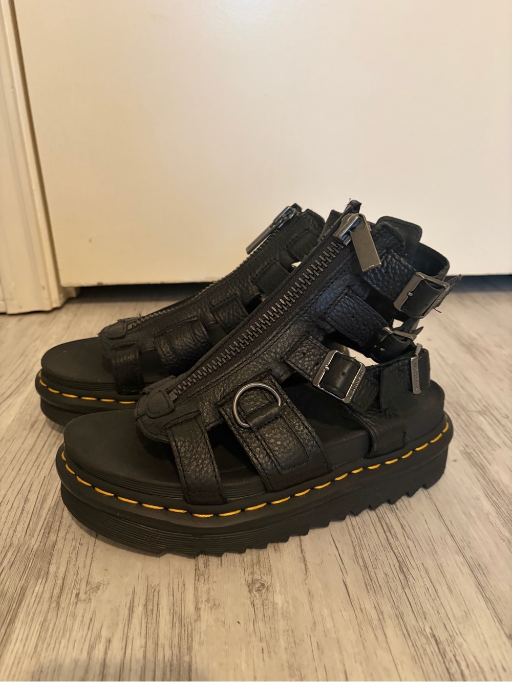 Dr. Martens Olson Tumbled Nubuck Leather Gladiator Zip Sandals | Size 6W